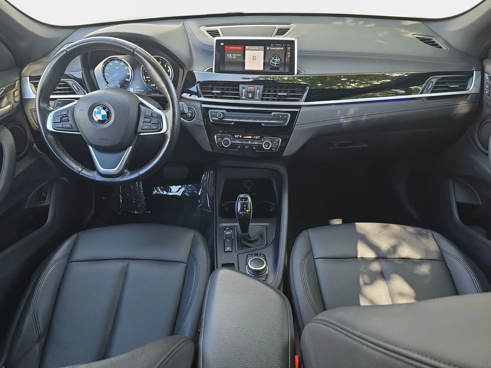 Used 2020 White BMW xDrive28i image 10