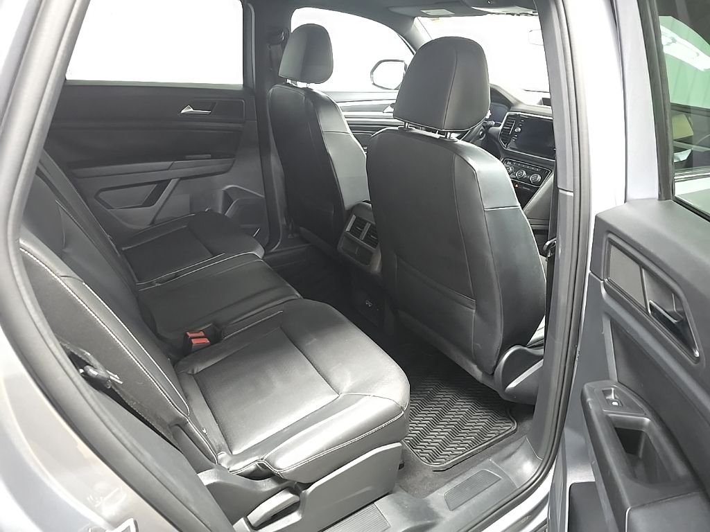 Used 2020 Silver Metallic Volkswagen 3.6L V6 SEL image 18