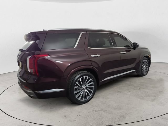 Used 2025 Red Hyundai Calligraphy image 5