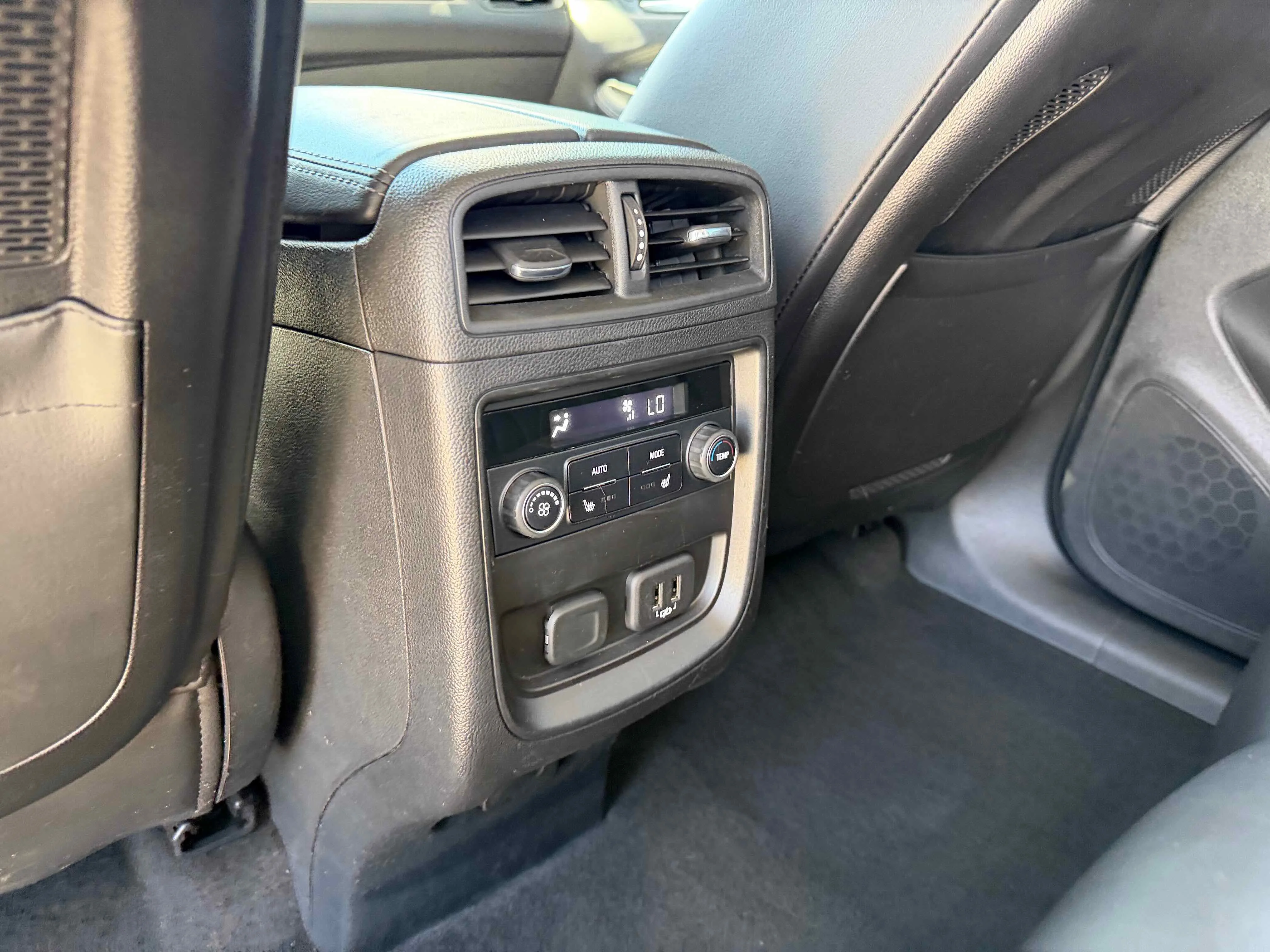 Used 2019 Ebony Twilight Metallic Buick Premium II image 30