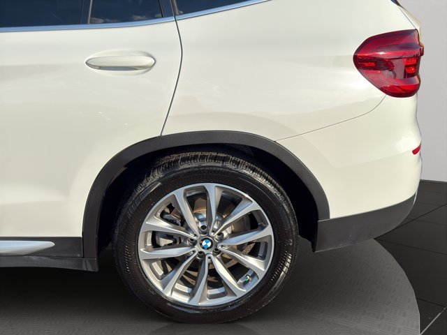 Used 2019 Alpine White BMW xDrive30i image 25