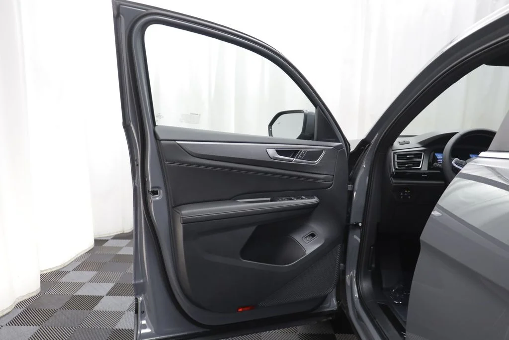 New 2026 Gray Volkswagen SE w/Technology image 5