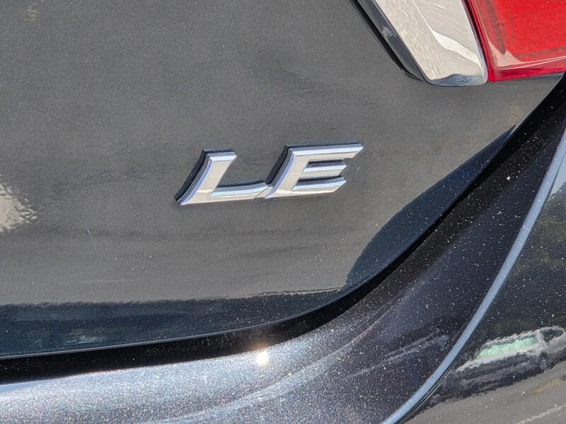 Used 2016 BLACK TOYOTA LE image 12