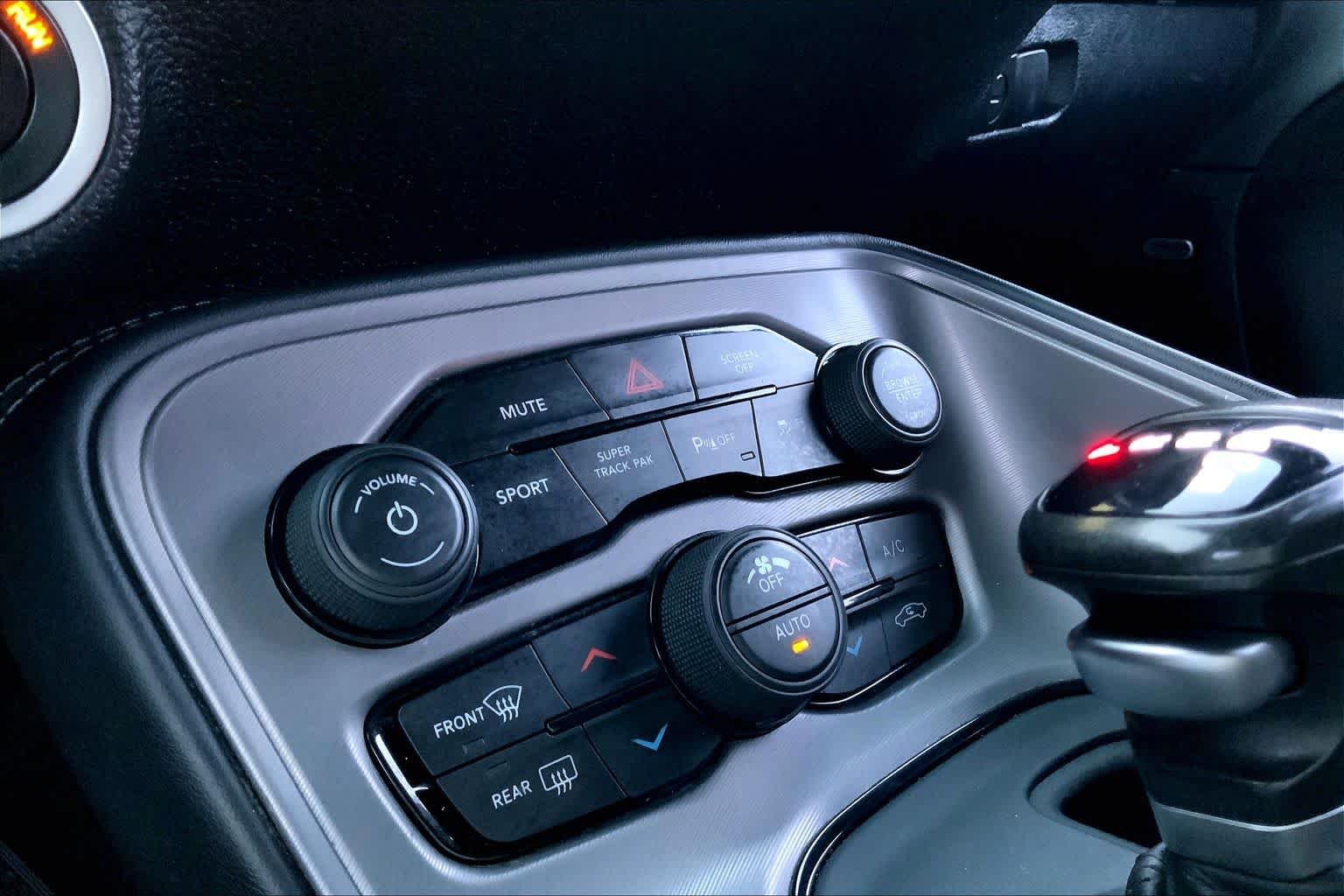Used 2023 Frostbite Dodge R/T image 27