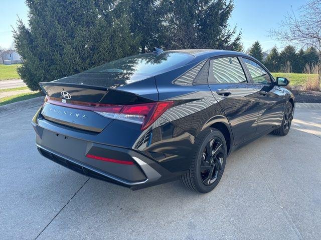 New 2026 Abyss Black Hyundai SEL Sport image 38