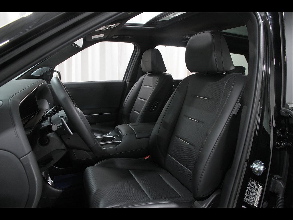Used 2026 Abyss Black Pearl Hyundai Calligraphy image 5