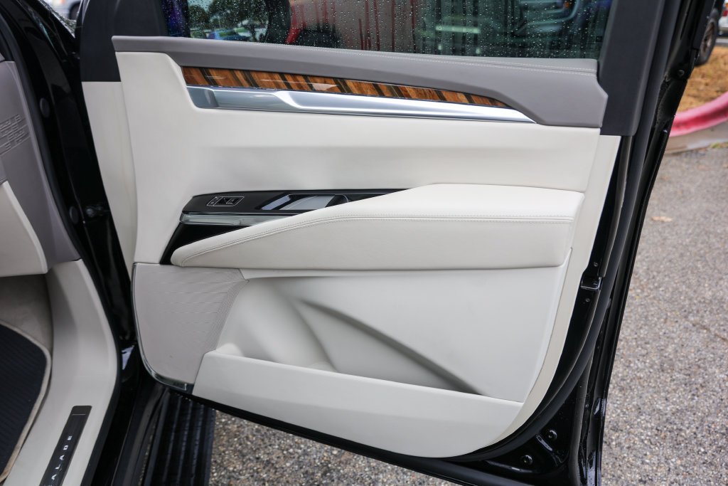 Certified Used 2025 Black Raven Cadillac Sport Platinum image 29