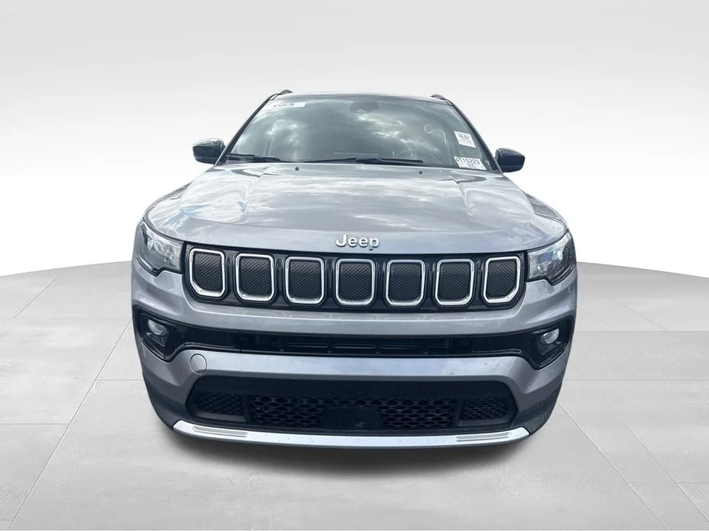 Used 2022 Silver Jeep Limited image 7