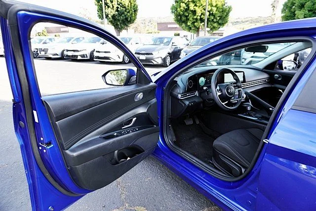 Used 2024 Blue Hyundai SEL image 32