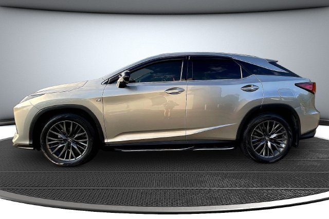 Used 2022 Silver Lexus 350 F Sport Handling image 8