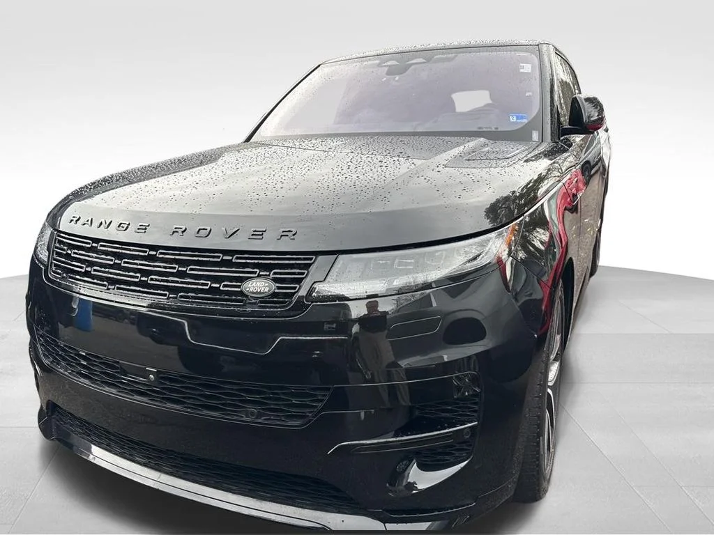 Used 2023 Black Land Rover First Edition image 17