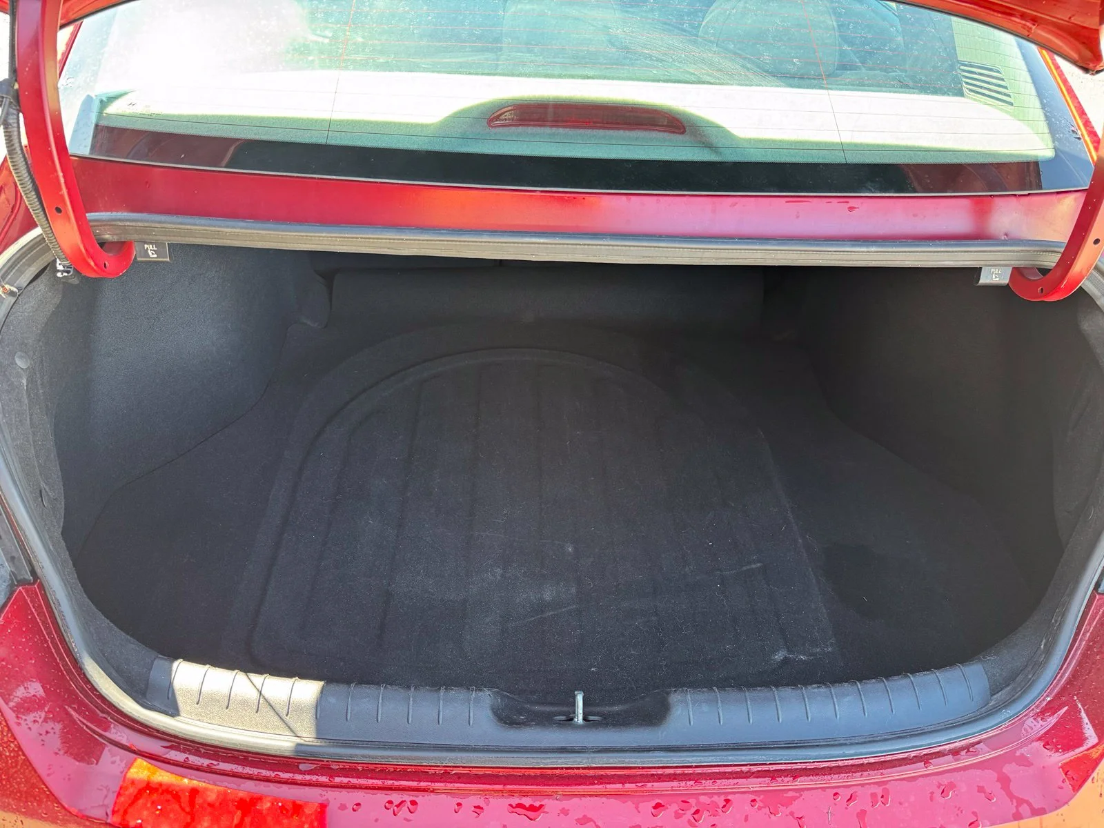 Used 2025 Red Hyundai SEL Convenience image 7