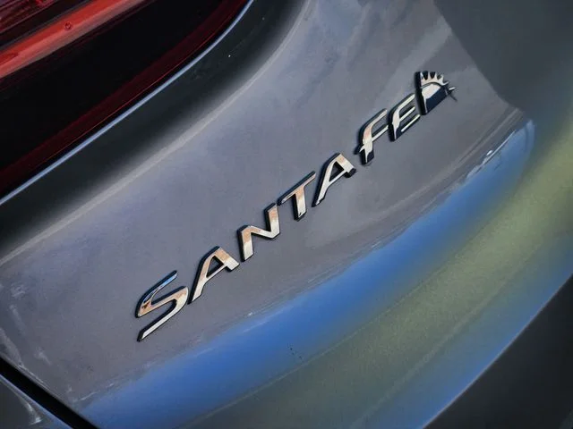 Used 2023 Silver Hyundai SEL image 10