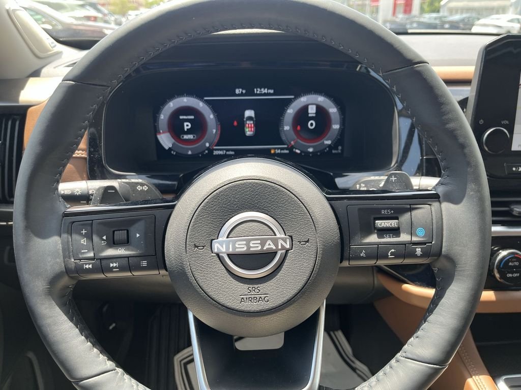 Certified Used 2025 Beige Nissan Platinum image 14