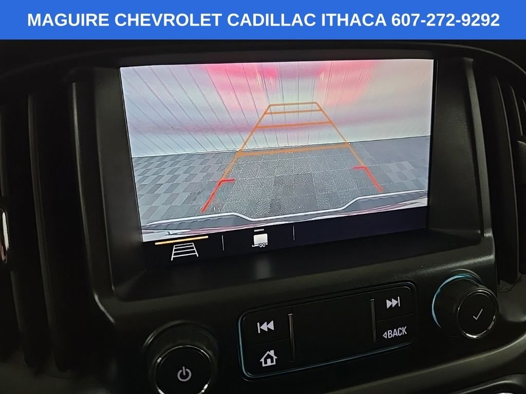 Used 2022 White GMC AT4 w/Leather image 23