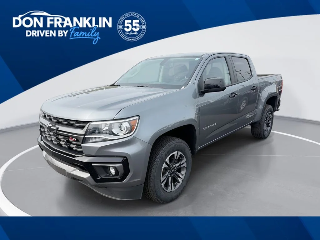 Used 2022 Gray Chevrolet Z71 image 1