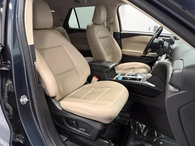 Used 2022 Blue Ford XLT image 32