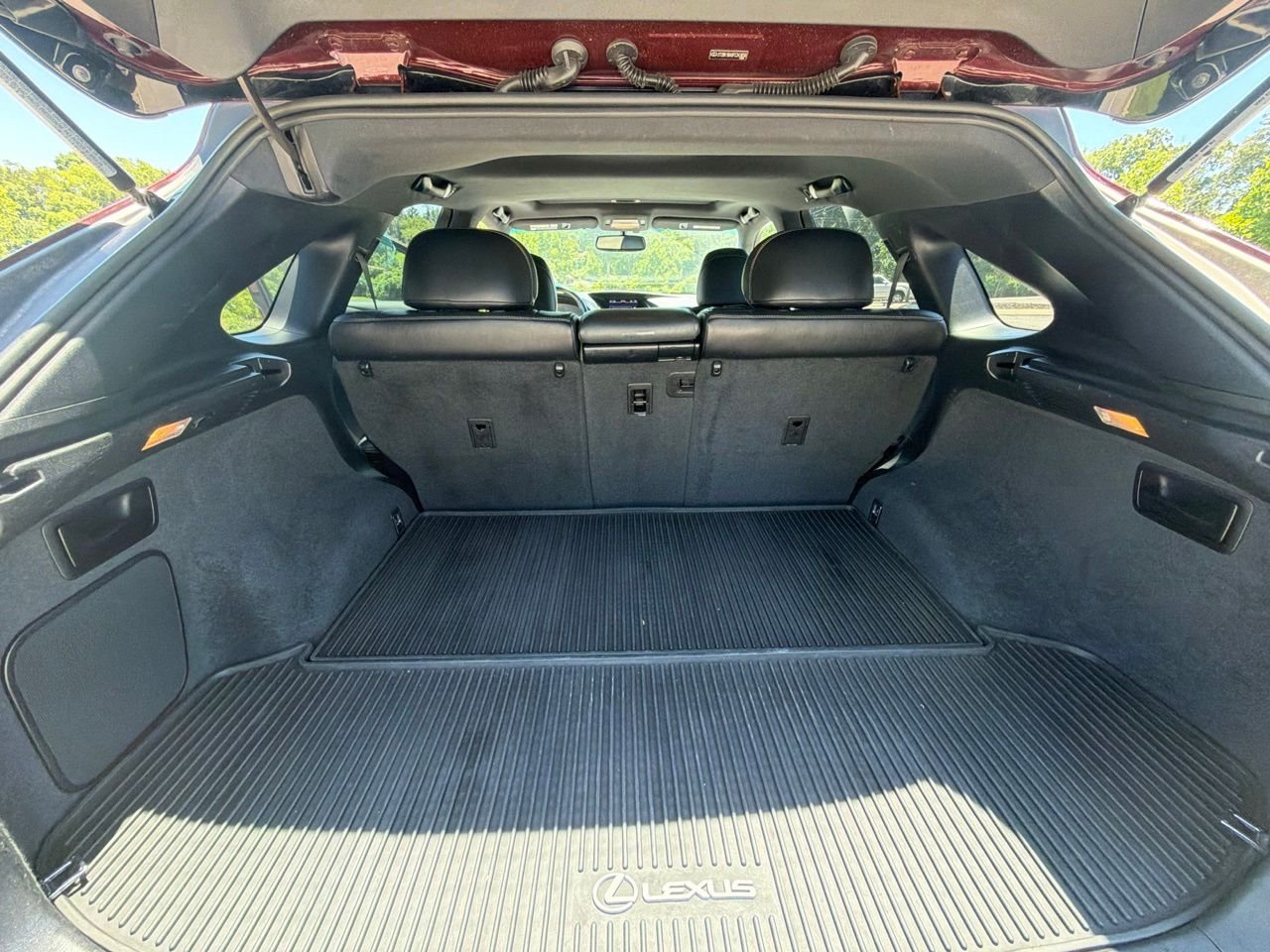 Used 2015  Lexus 350 image 8