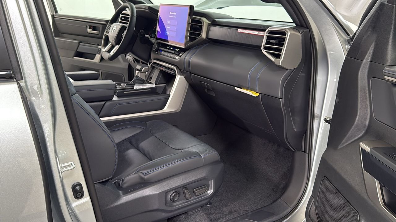 New 2026 Celestial Silver Metallic Toyota  Platinum image 18