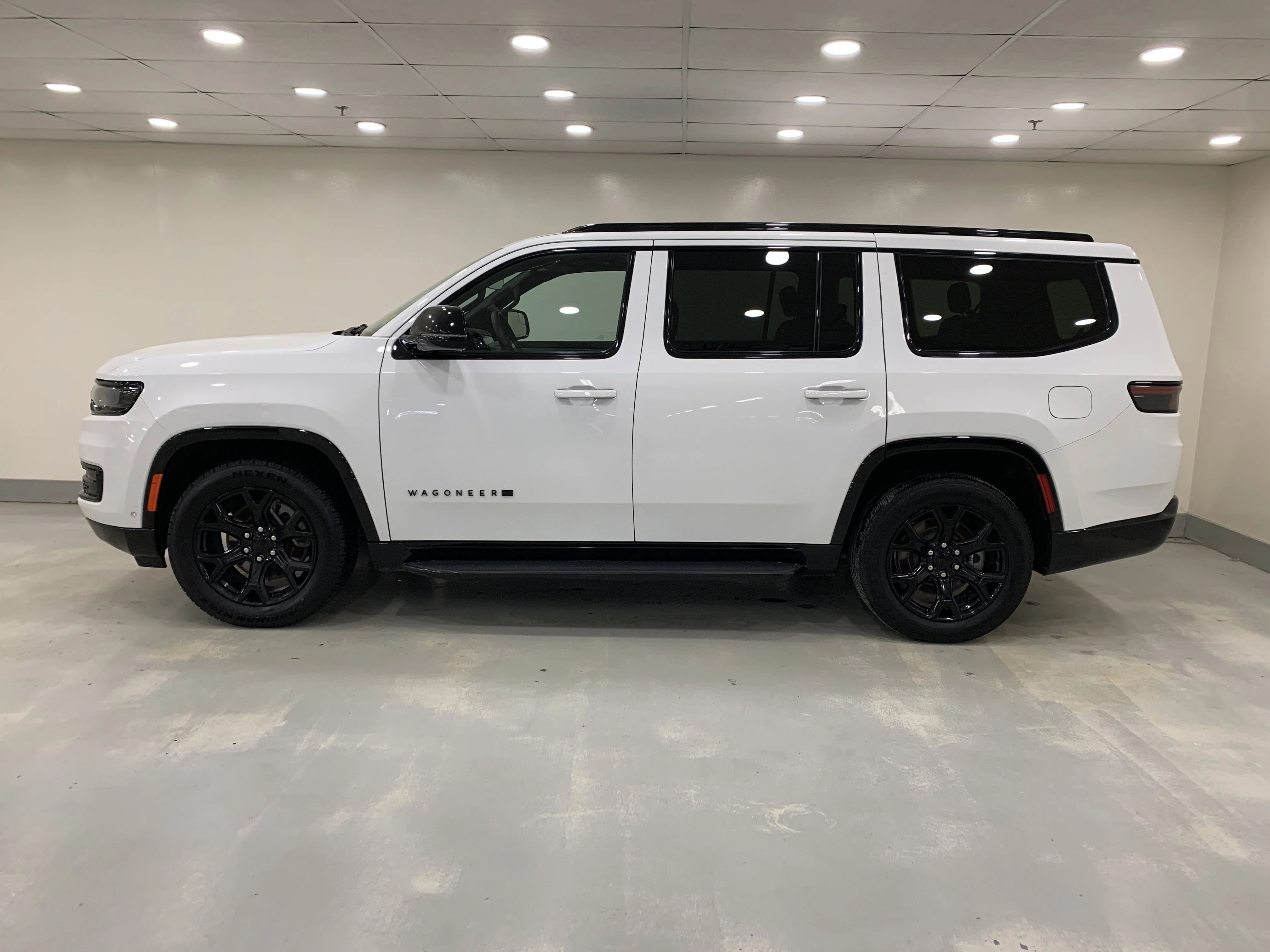 Used 2024 Bright White Jeep Series II Carbide * Available Until Exported to USA * image 2