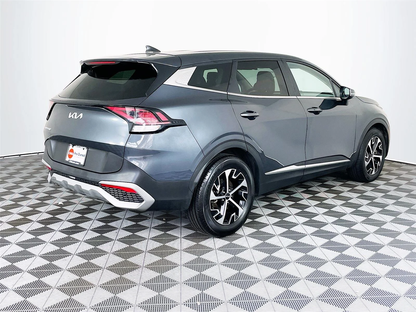 Used 2023 Gravity Gray Kia EX image 9