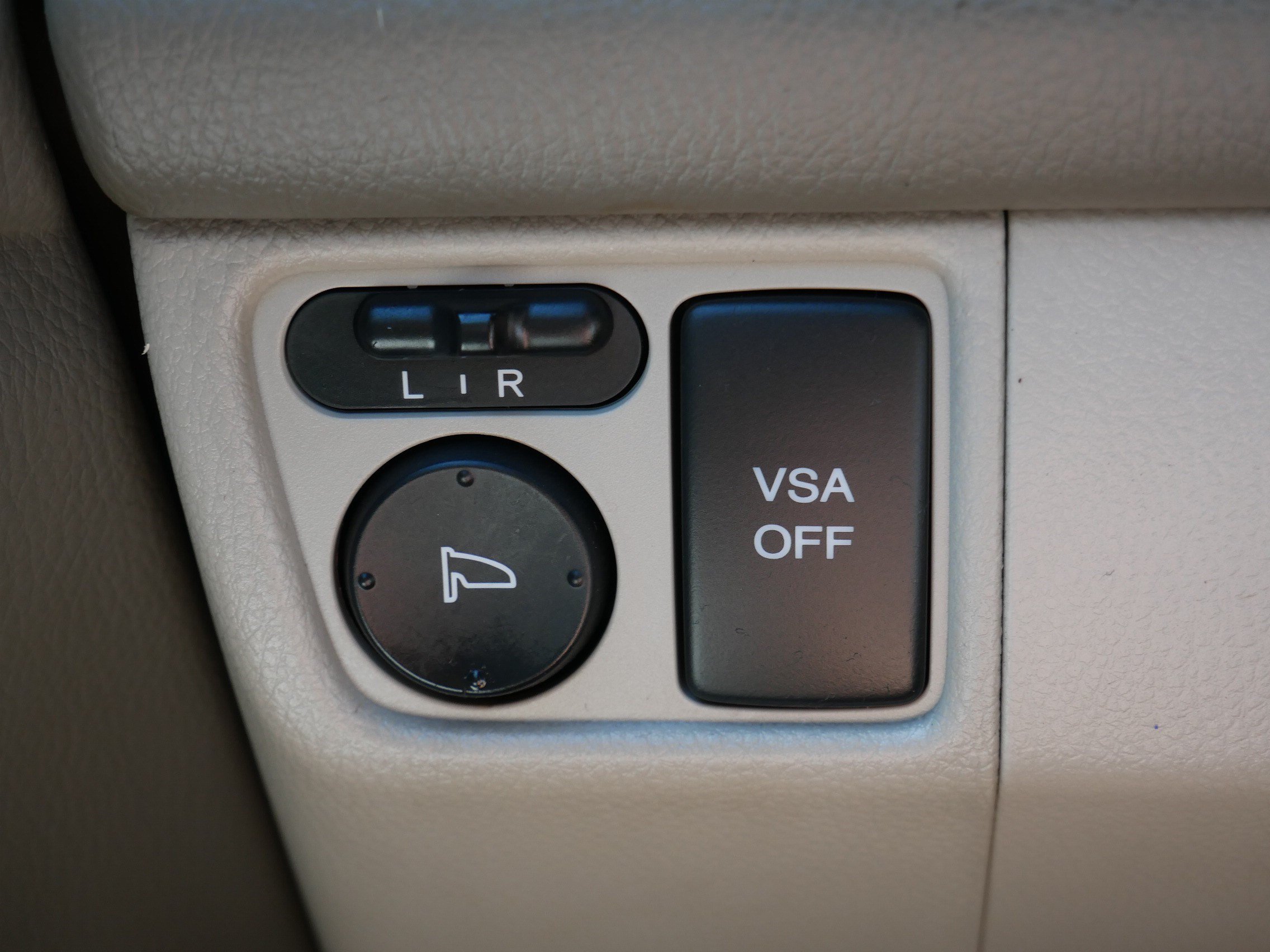 Used 2010 Basque Red Pearl Acura Tech Pkg image 25