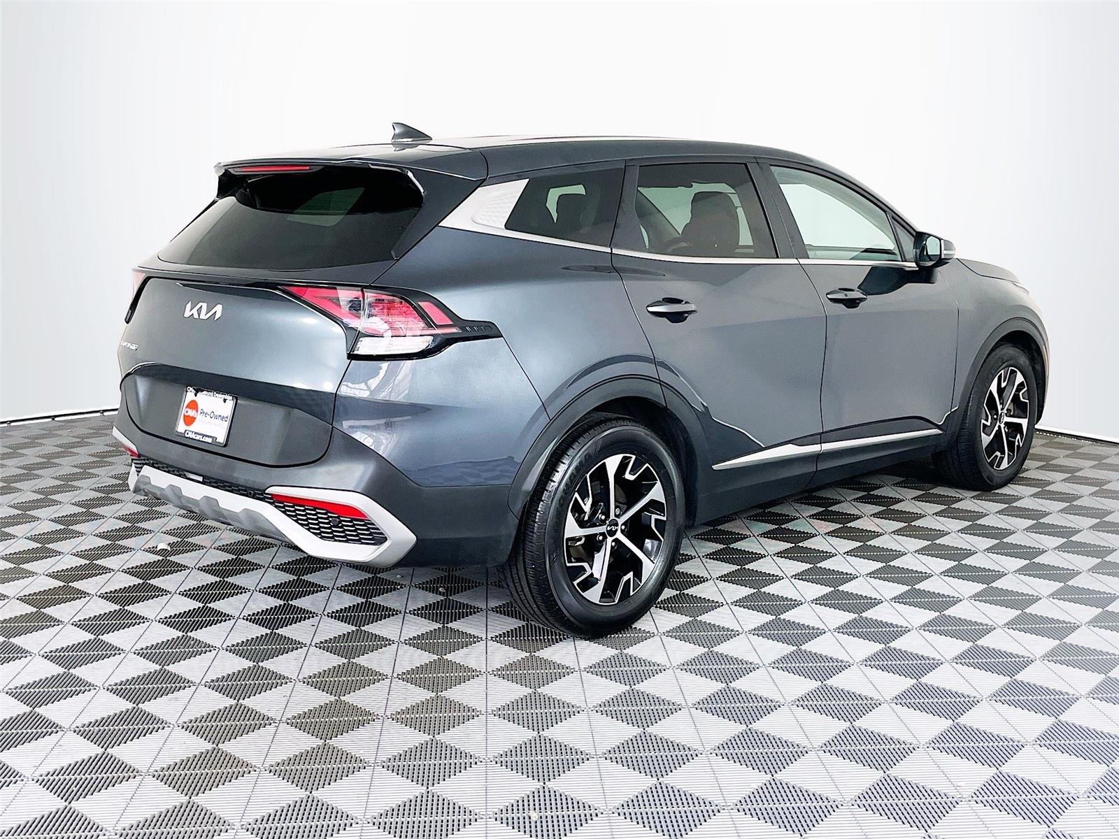 Used 2023 Gravity Gray Kia EX image 9