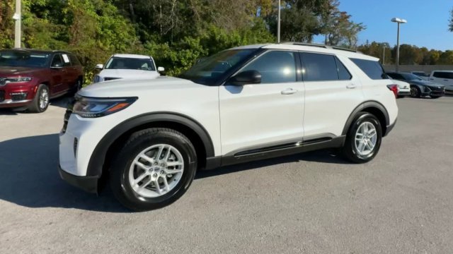 New 2026 Star White Metallic Tri-Coat Ford Active image 74