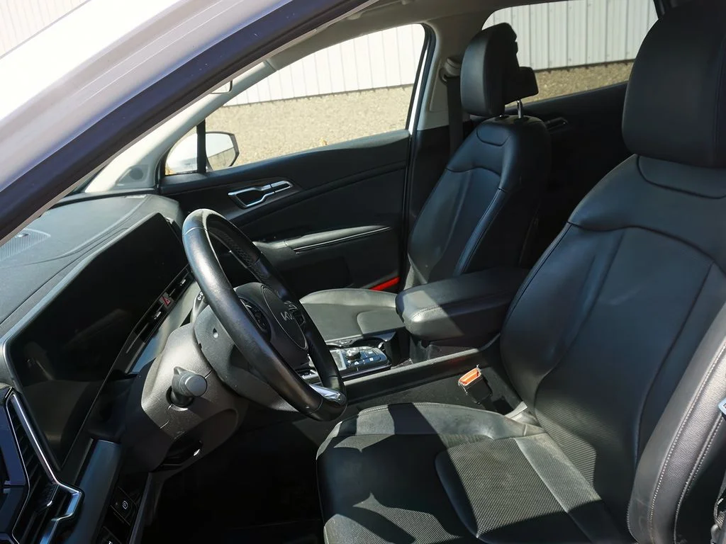 2023 Kia Sportage EX - Photo 15