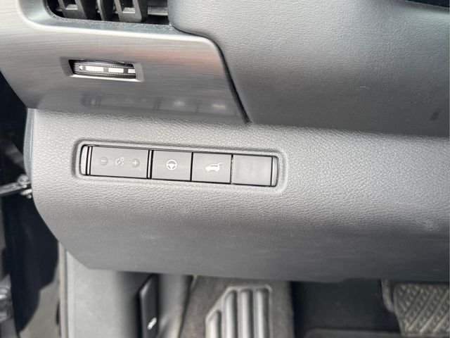 Used 2023 Black Nissan SL image 23