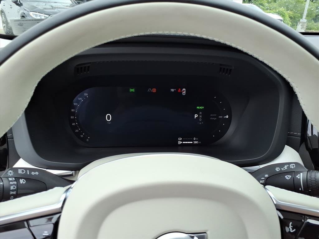 New 2026 Crystal White Metallic Volvo Ultra image 17