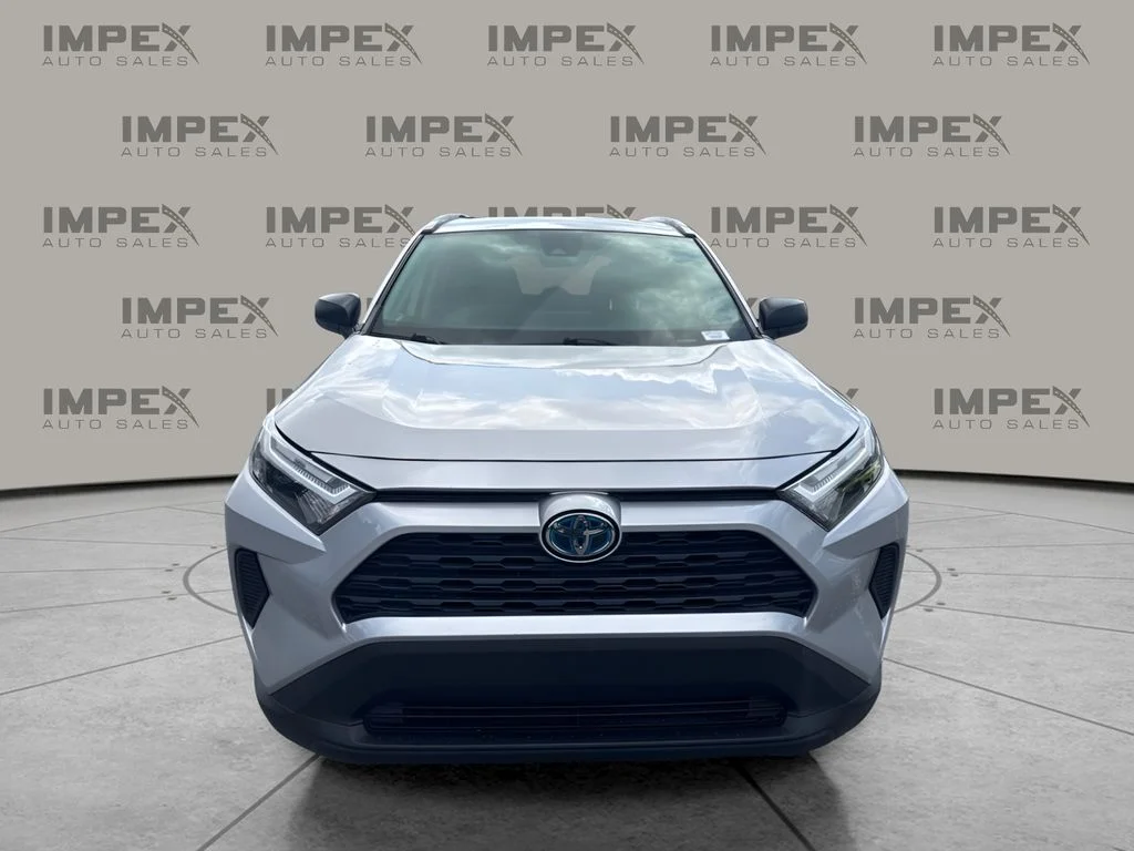 Used 2023 Silver Toyota LE image 8