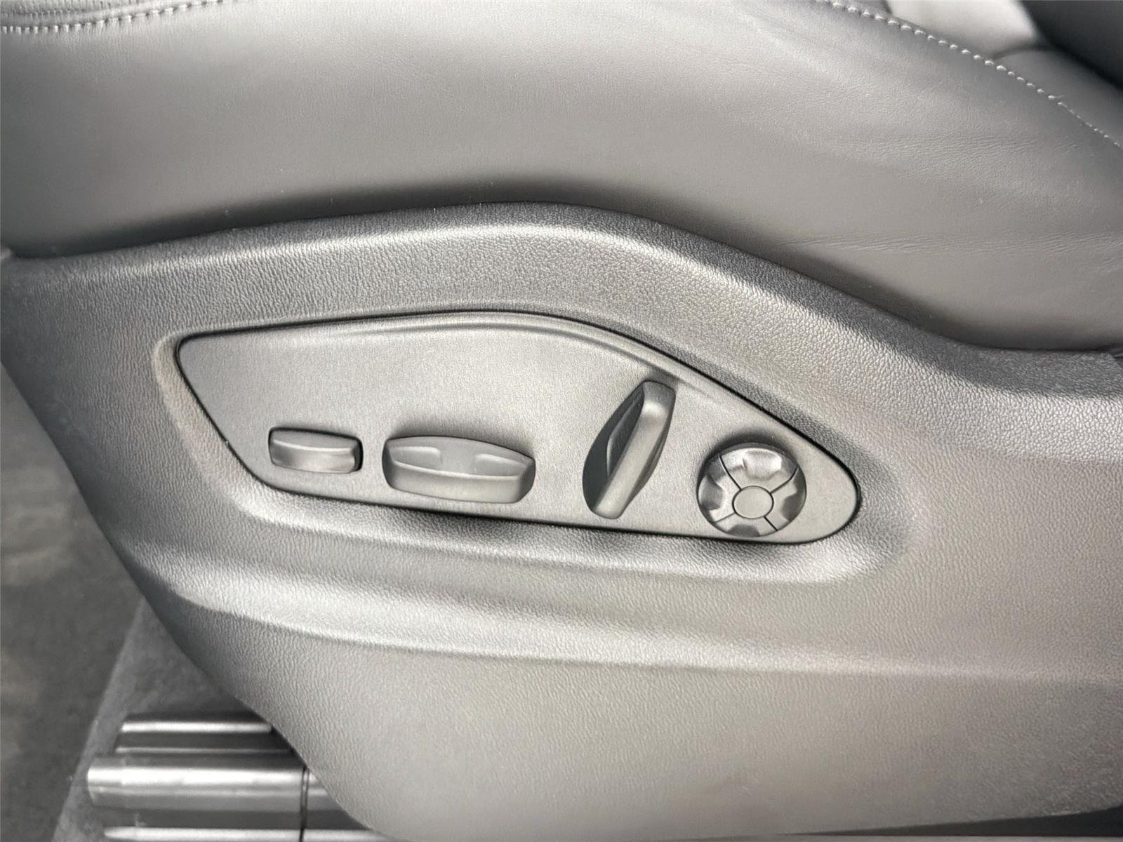 2025 Porsche Cayenne Coup Base - Photo 32