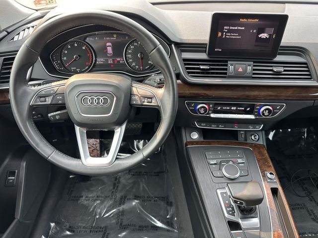 Used 2020 White Audi 45 Premium image 17