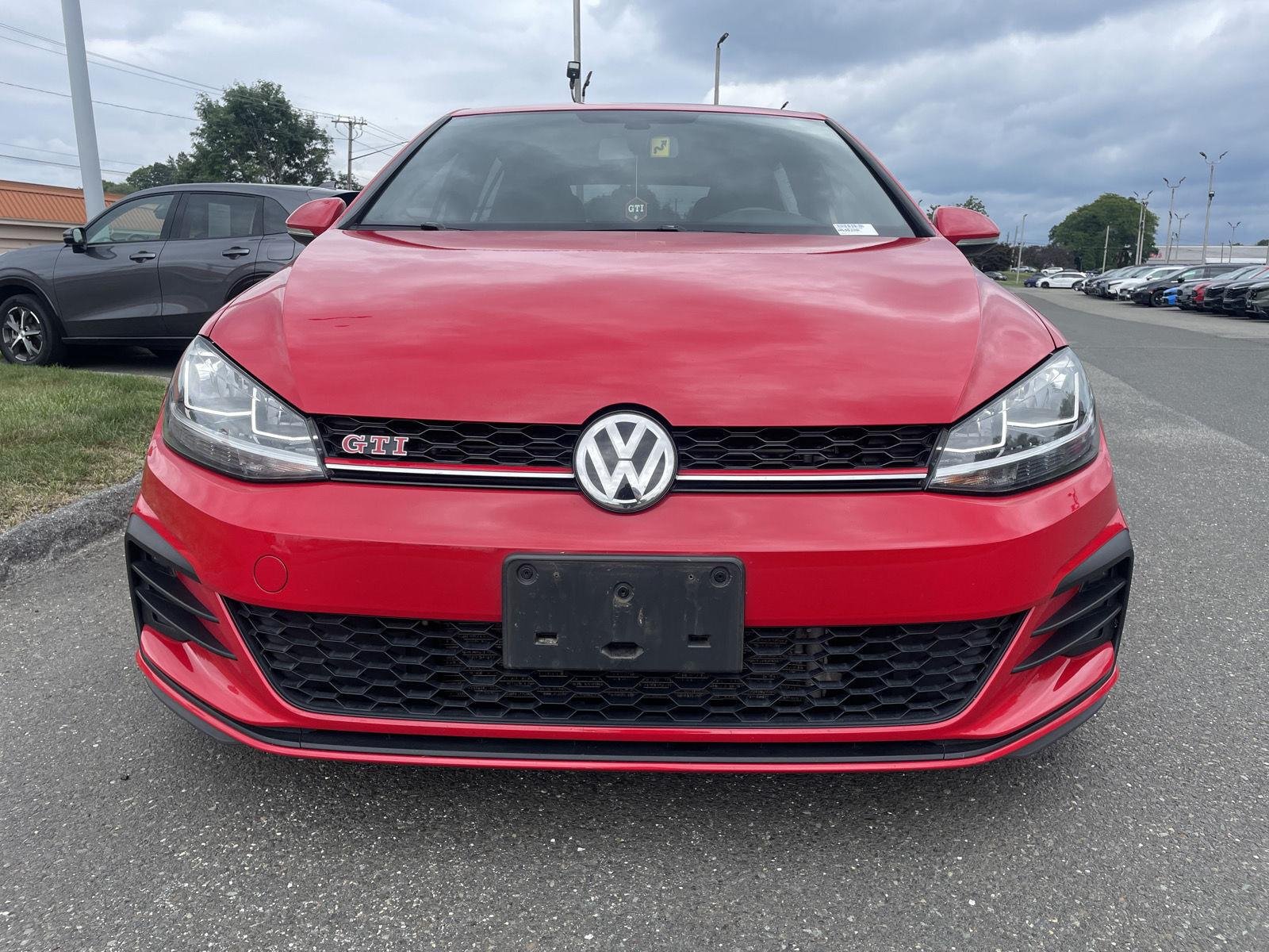 Used 2020 Tornado Red Volkswagen S image 2