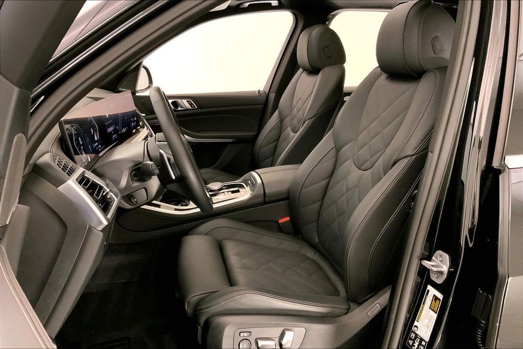Used 2026 Black Sapphire Metallic BMW  image 13