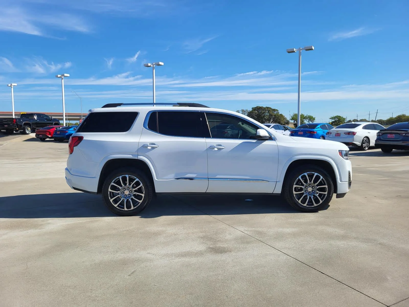 Used 2023 Summit White GMC Denali image 6