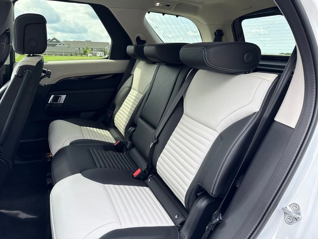 2025 Land Rover Discovery S - Photo 14