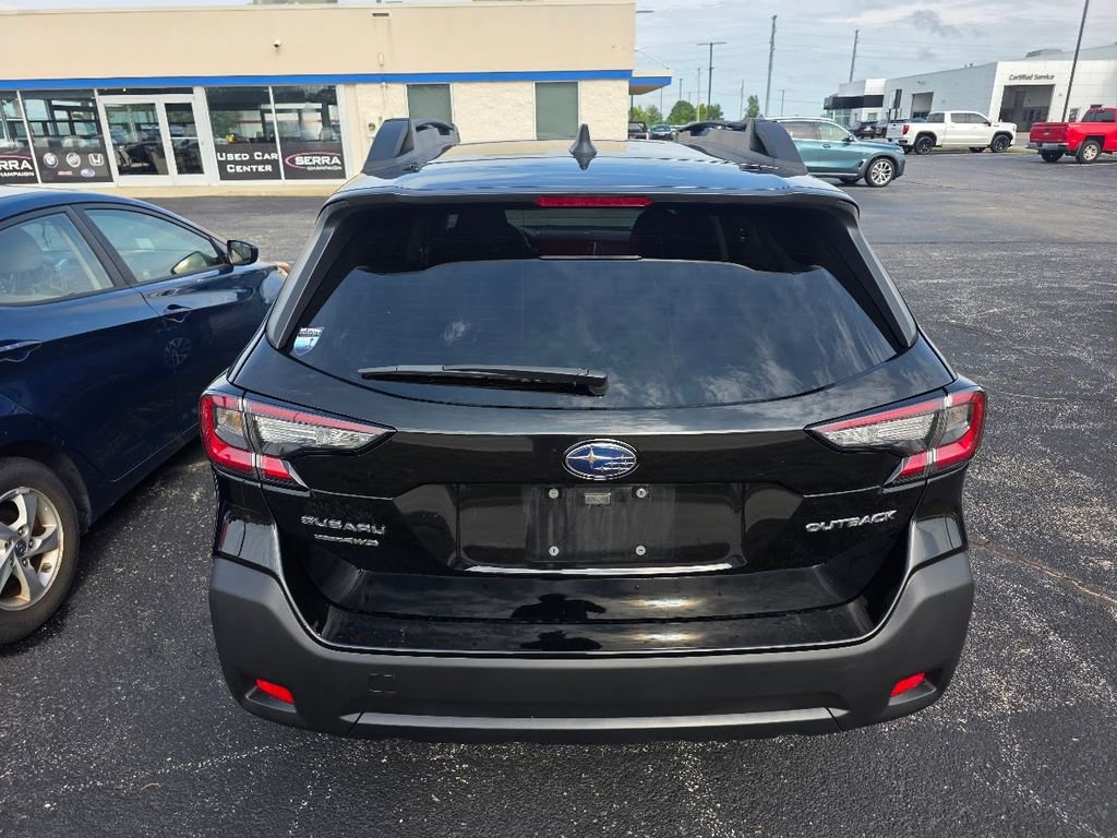 Used 2025 Crystal Black Silica Subaru Premium image 3