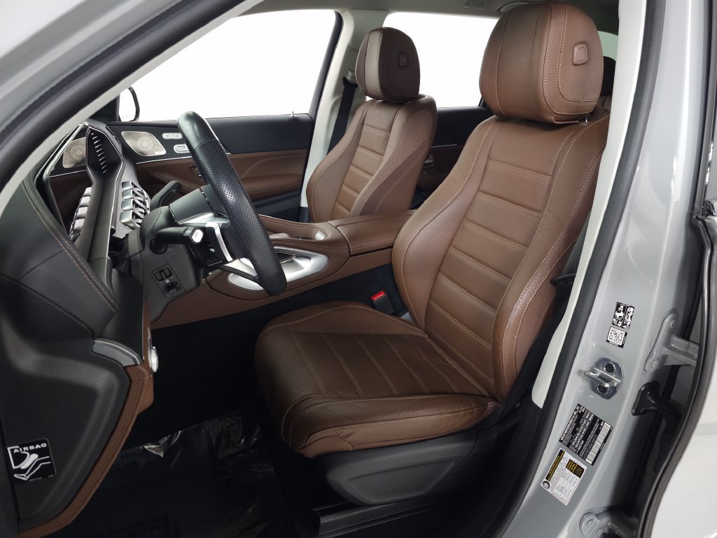 Used 2024  Mercedes-Benz GLS 580 image 18