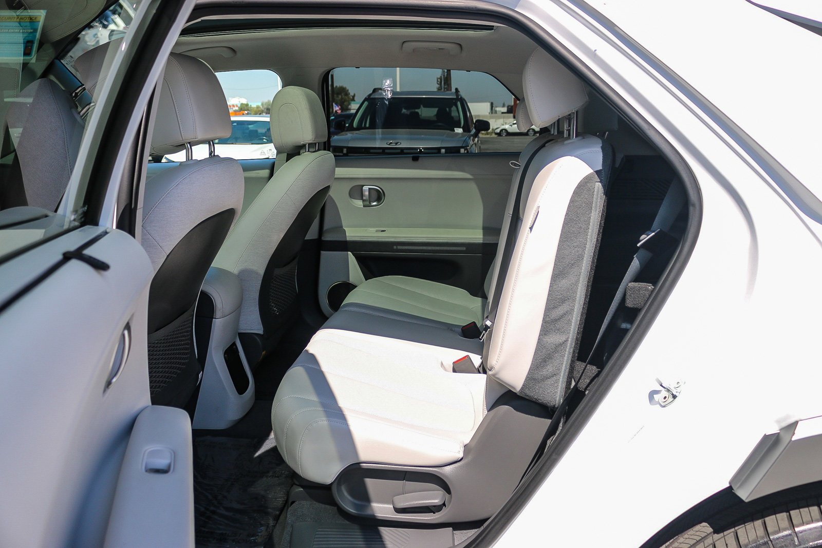 Certified Used 2024 Atlas White Hyundai Limited image 21