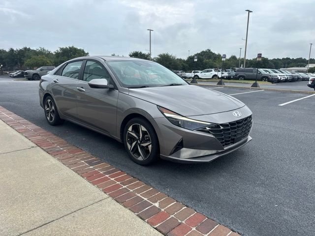 Used 2022  Hyundai Limited image 3