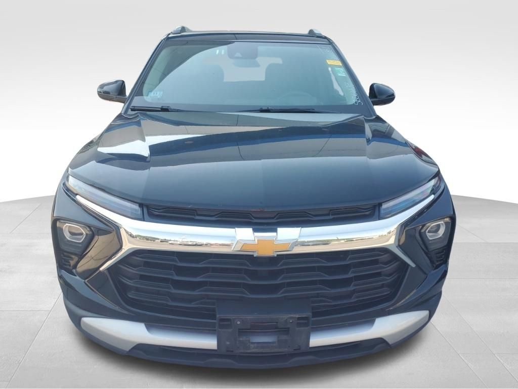 Used 2025 Black Chevrolet LT image 11