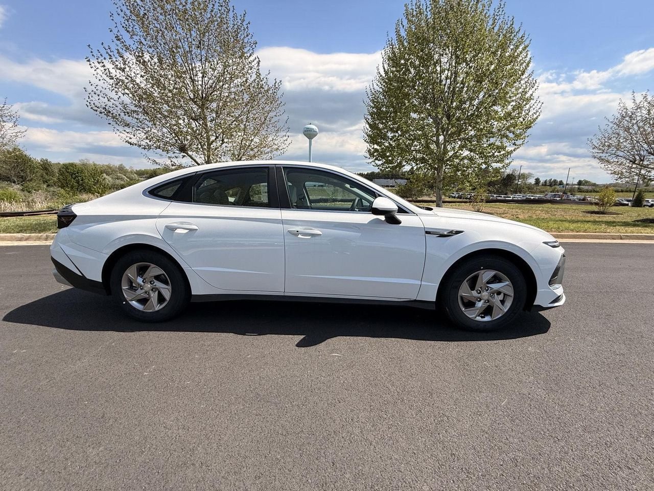 2026 Hyundai Sonata SE - Photo 3