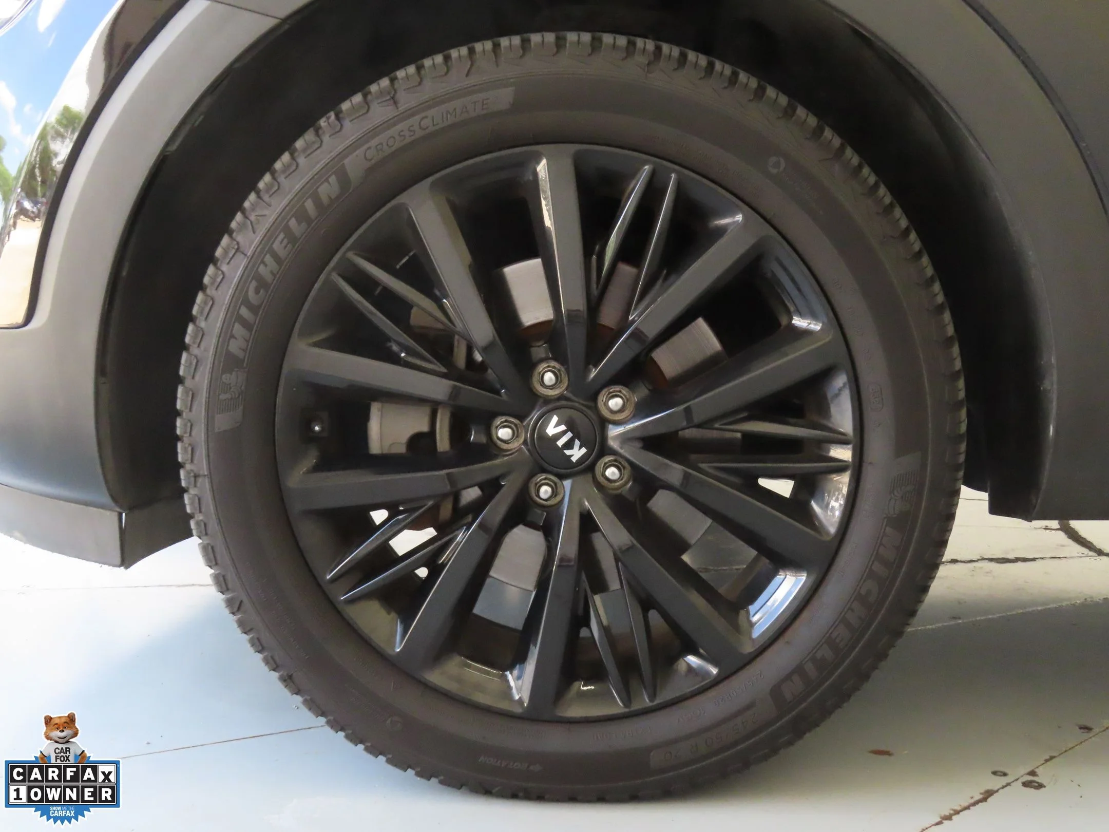 Used 2021 Black Kia SX image 29
