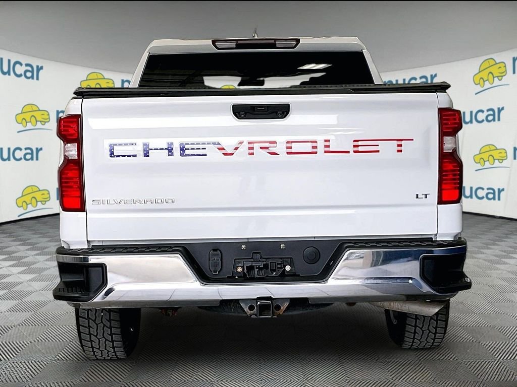 Used 2023 White Chevrolet LT image 5