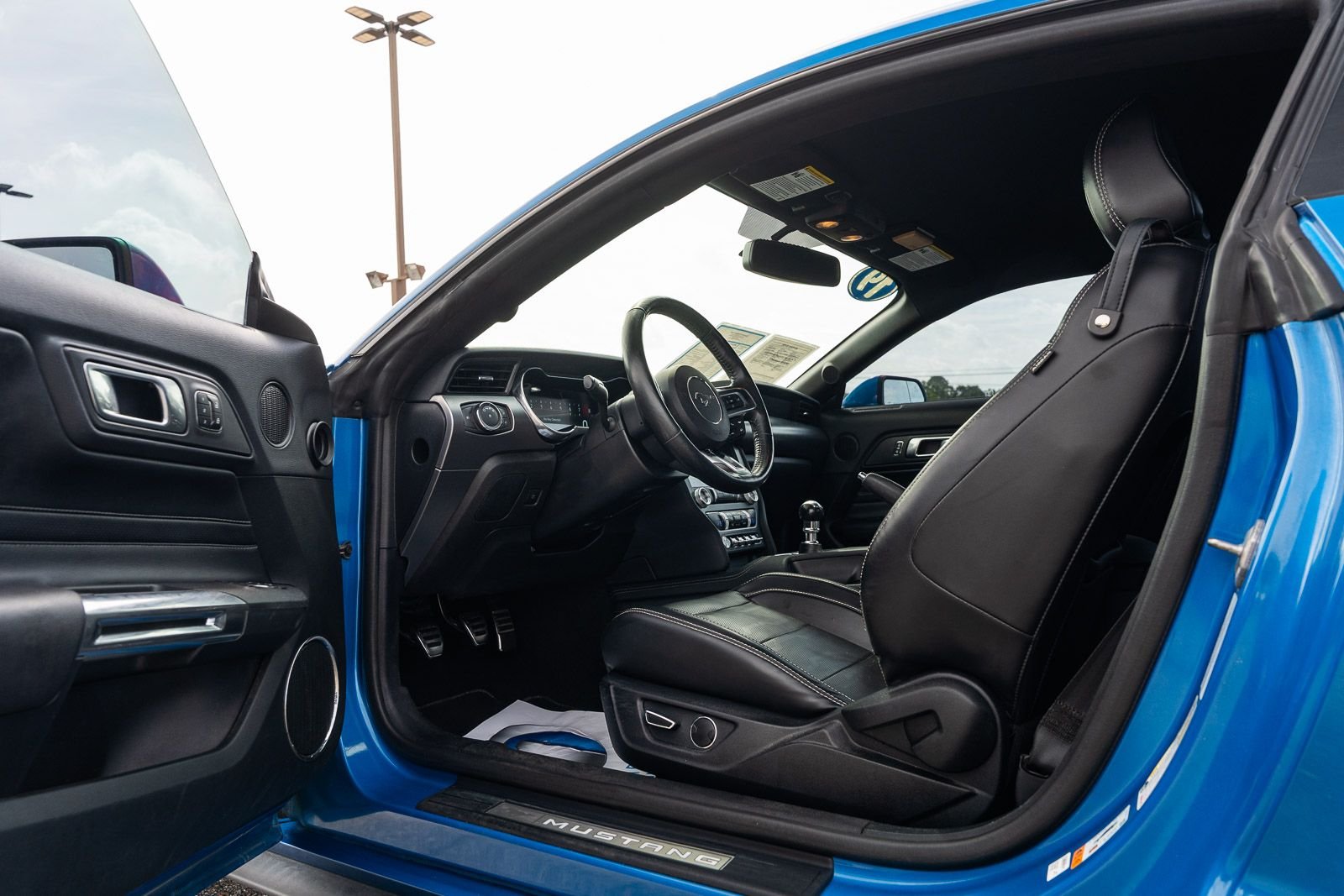 Certified Used 2019 Blue Ford GT Premium image 18