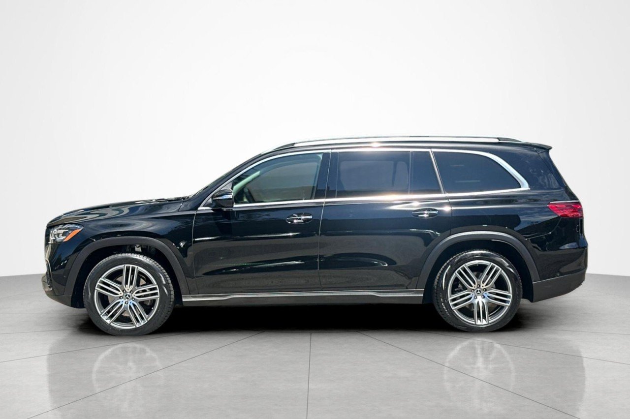 Used 2026 Black Mercedes-Benz GLS 450 image 2