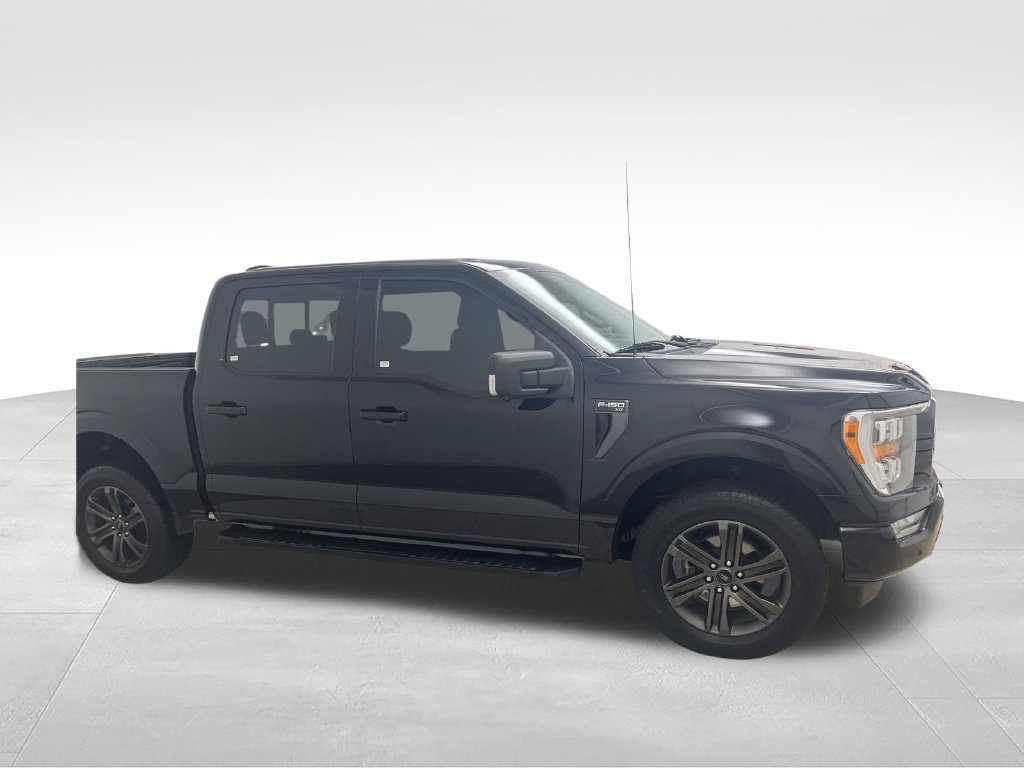 Used 2021 Black Ford XLT image 6