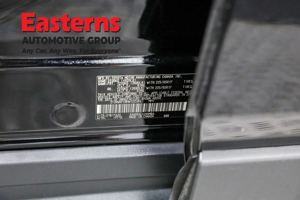 Used 2021 Black Toyota XLE image 33